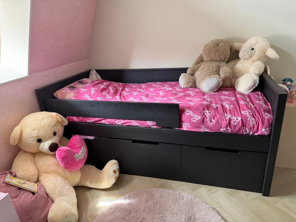 Bed incl ruime opbergladen europe babypark, Ophalen, Zo goed als nieuw, 180 cm of meer, 85 tot 100 cm