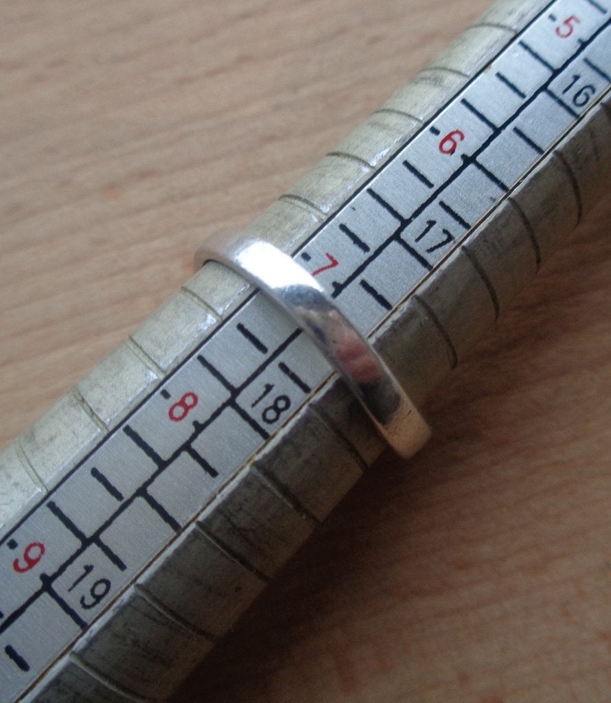 zilveren design ring met twee steentjes [922], Verzenden, Zo goed als nieuw, 17 tot 18, Dame