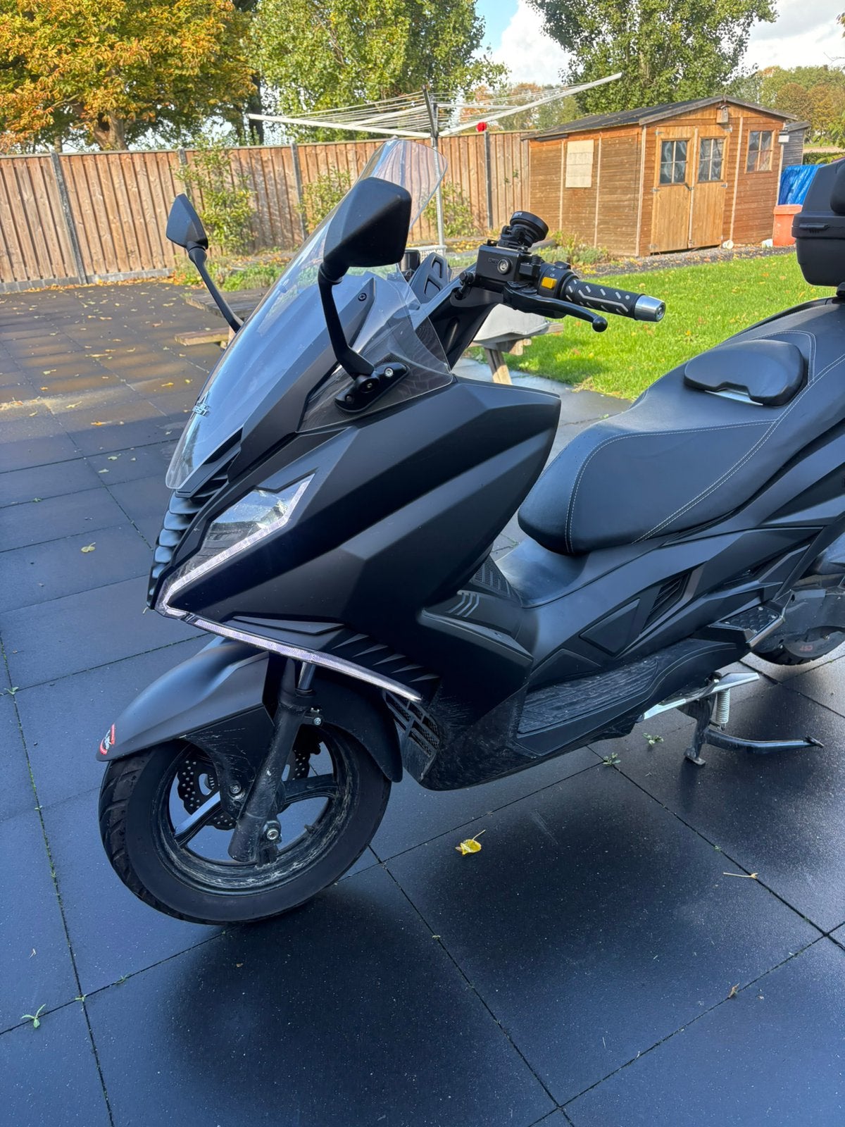 Mooie Motor scooter met 2 jaar garantie BELENA 300, Motoren, Scooter, Particulier, Minimaal motorrijbewijs A2, Automaat