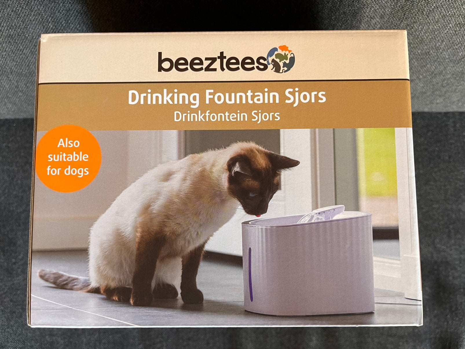 Drinkfontein met filters. NIEUW!, Dieren en Toebehoren, Kattenvoerbakken en Drinkbakken, Ophalen of Verzenden, Nieuw