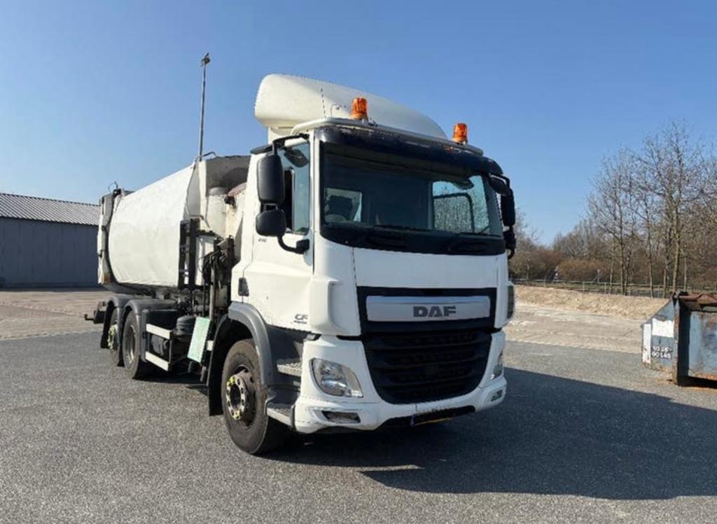 Daf cf 2015 …240 dkm Euro 6, Auto's, Vrachtwagens, Automaat, Euro 6, Wit, Bedrijf