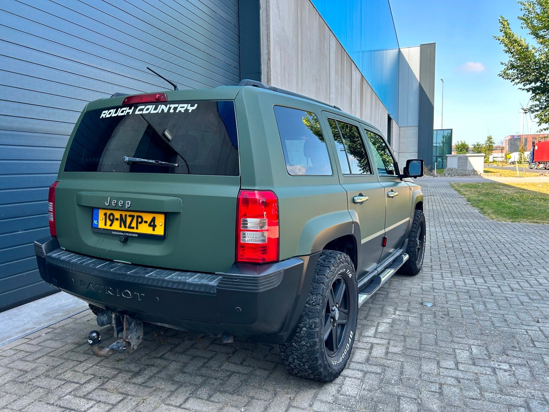 Jeep Patriot 2.4i Limited Liberty AUT LEDER CLIMA 4WD NAP, Auto's, Automaat, Euro 5, 450 kg, Gebruikt