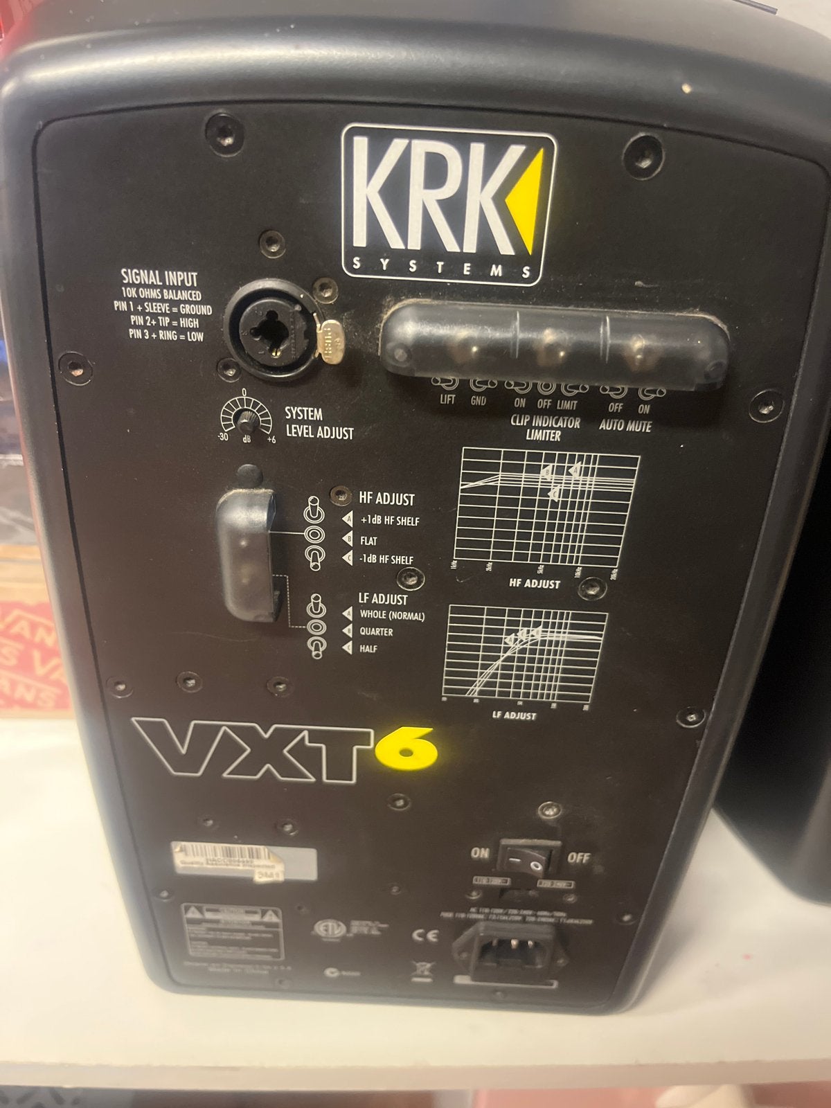 KRK VXT6 Studiomonitor - Professionele geluidskwaliteit, Studiomonitor, 120 tot 150 watt, Ophalen of Verzenden, Zo goed als nieuw