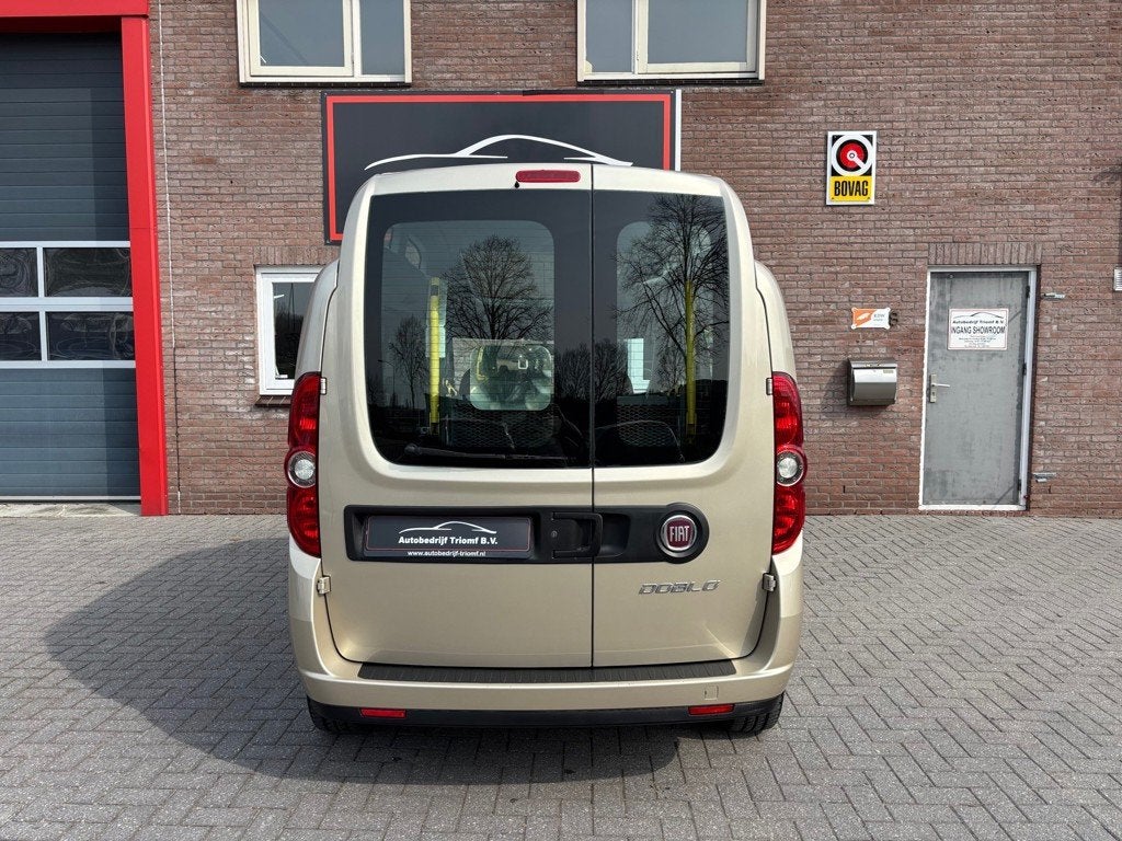 Fiat Doblò 1.4 rolstoelauto- rolstoellift - rolstoelvervoer, Auto's, Fiat, Voorwielaandrijving, 1345 kg, Stof, Gebruikt