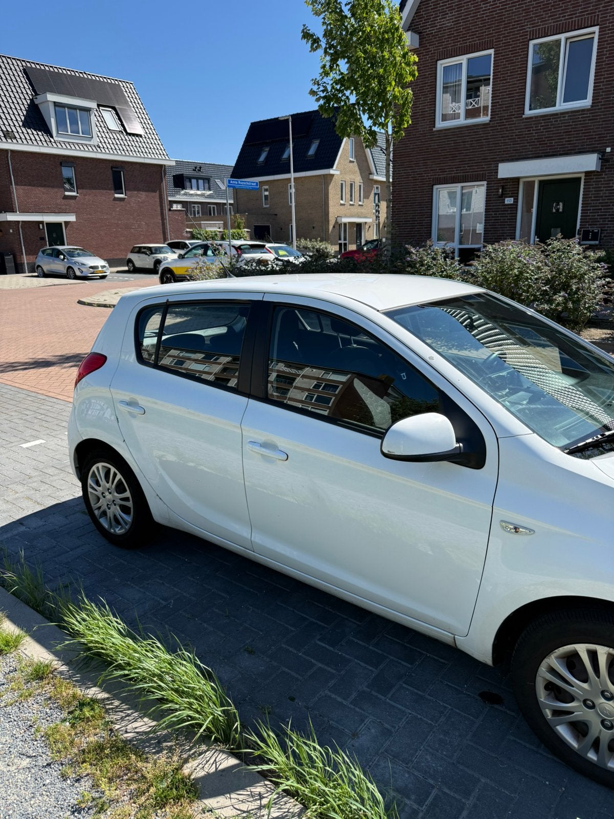 Hyundai i20 1.4 5-DRS 2009 Wit + Carplay (portable), Auto's, Hyundai, Voorwielaandrijving, 40 €/maand, Zwart, 4 cilinders