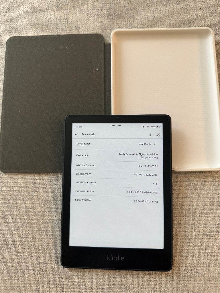 E-Reader Amazon Kindle Paperwhite 11.gen SE 32GB + Cover, Gebruikt, Amazon Kindle, Ophalen of Verzenden, 7 inch