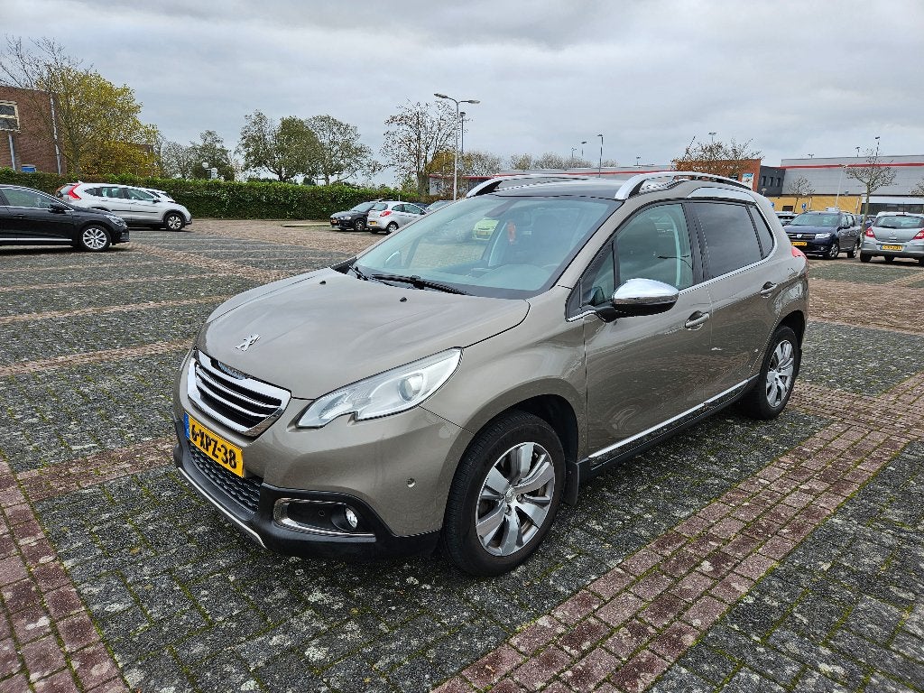 Peugeot 2008 1.6 VTI 88KW/120PK Aut4 2014 Grijs, Auto's, Euro 5, 15 km/l, Zwart, 4 cilinders