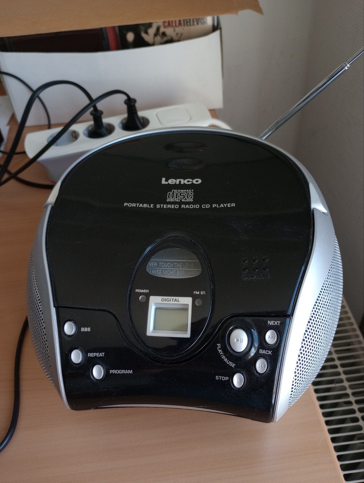 Lenco portable stereo radio cd player, Ophalen of Verzenden, Gebruikt, Met cd-speler