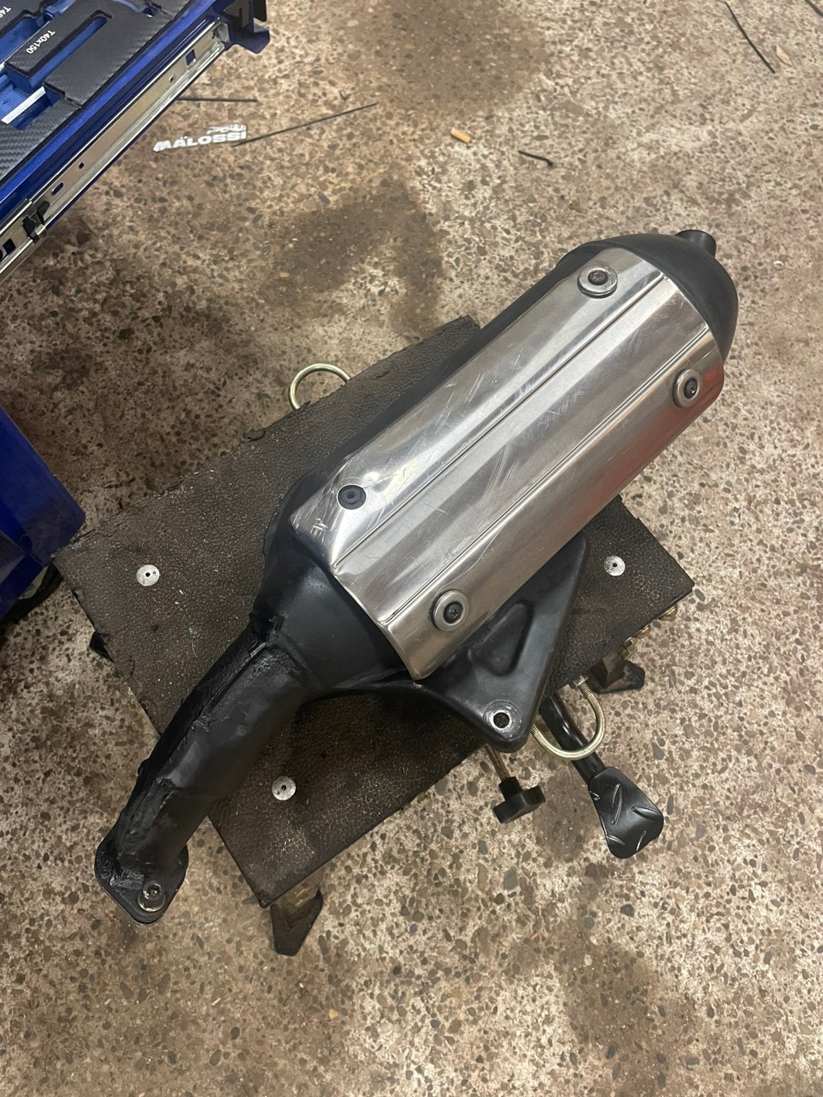 Sm-06 Uitlaat piaggio 125-180, Ophalen, Zo goed als nieuw, Uitlaat, Piaggio