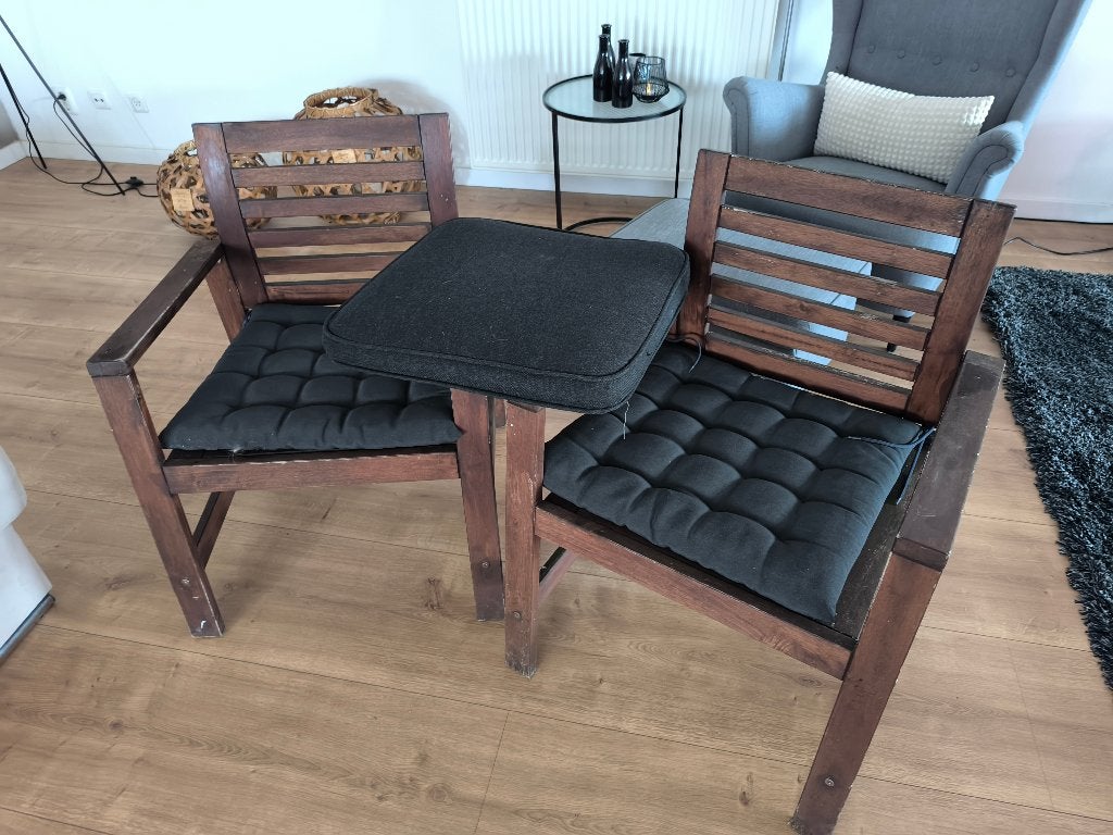 Twee tuinstoelen en drie kussens, Tuin en Terras, Ophalen, Gebruikt, Hout
