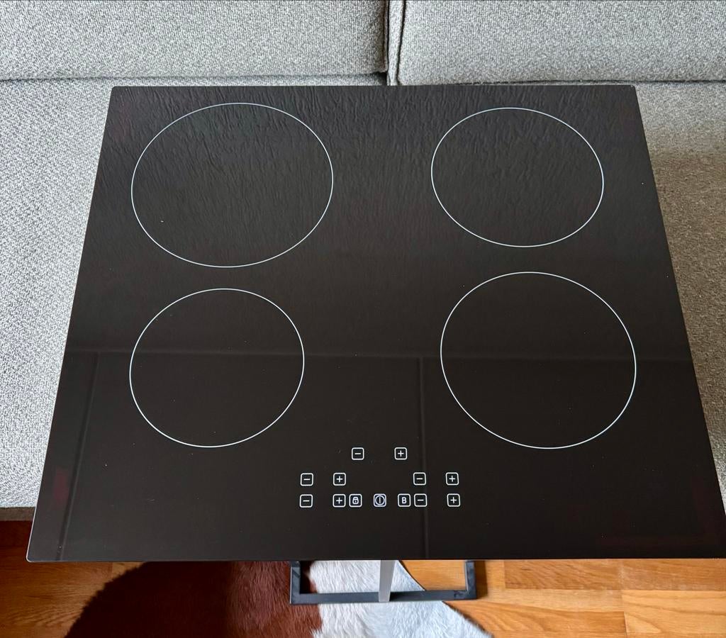 Tomado Inductiekookplaat - 4 zones, zwart, Witgoed en Apparatuur, Kookplaten, Ophalen, 4 kookzones, Zo goed als nieuw, Inbouw