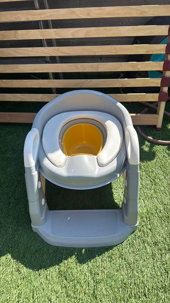 Kindertoiletbril met trapje, Ophalen, Zo goed als nieuw