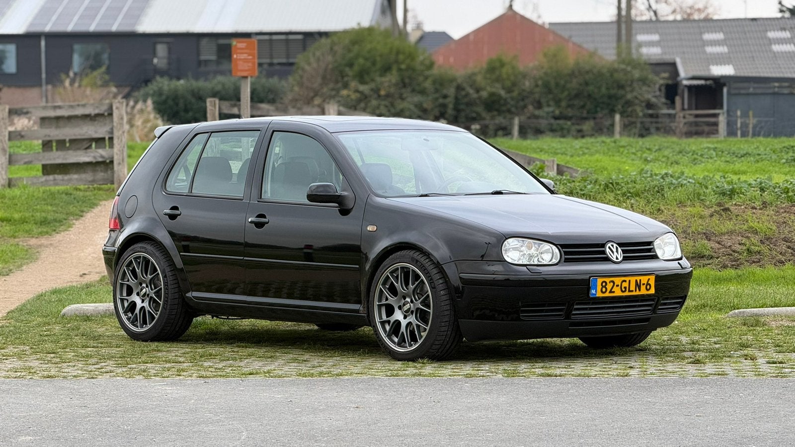 Volkswagen Golf V5 2.3 Turbo/Supercharger klaar, Voorwielaandrijving, Zwart, Zwart, Leder