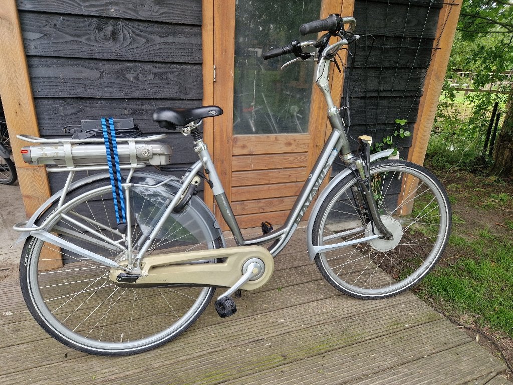 Elektrische dames fiets batavus, Zo goed als nieuw, 51 tot 55 cm, 50 km per accu of meer, Ophalen