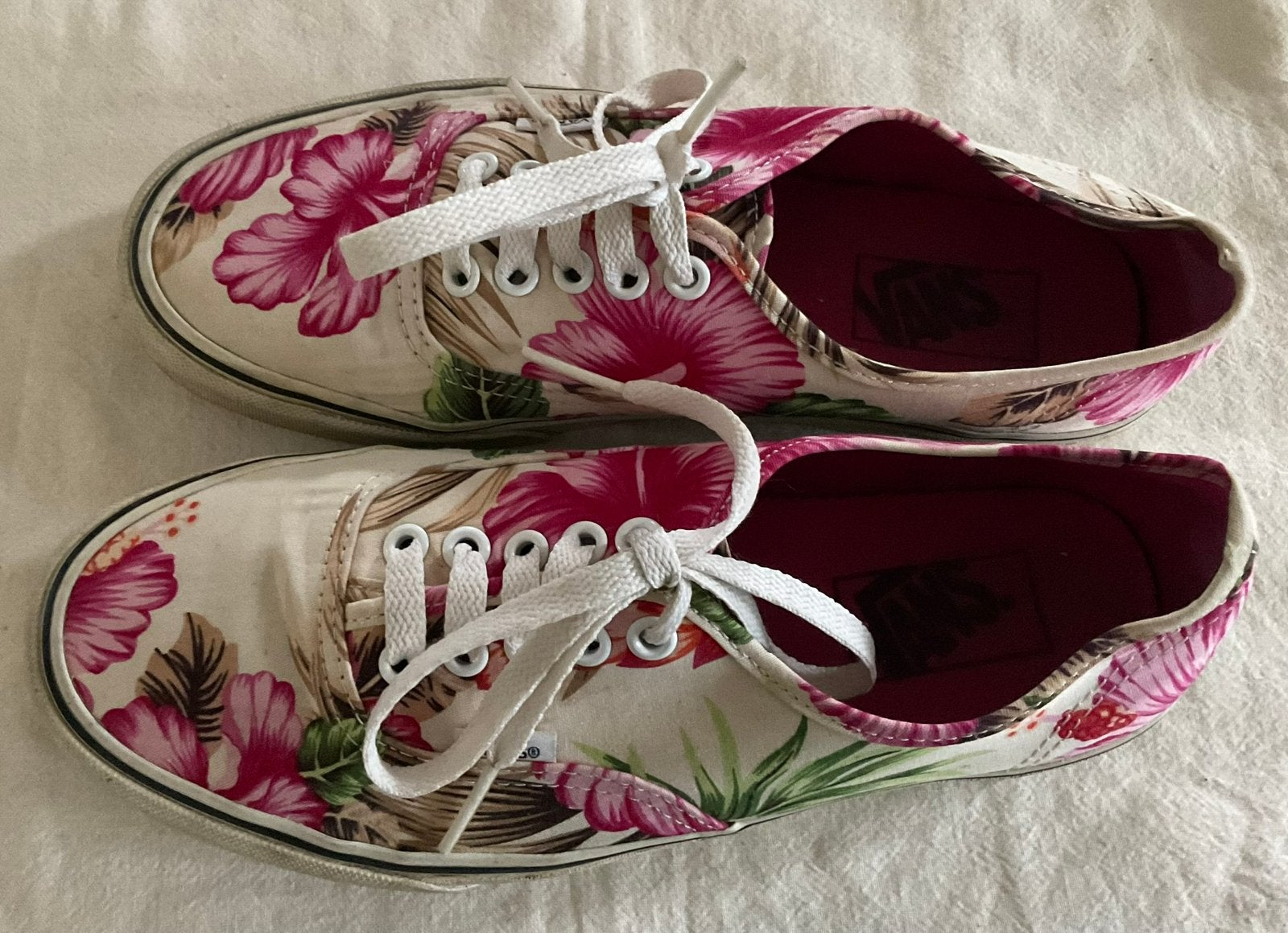 Vans sneakers met mooi bloemenprint., Ophalen of Verzenden, Gedragen, Beige, Sneakers of Gympen