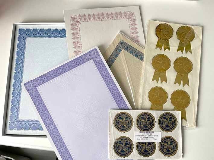 Certificaat, Diploma, Oorkonde Papier A4 met folie stickers, Ophalen of Verzenden, Nieuw