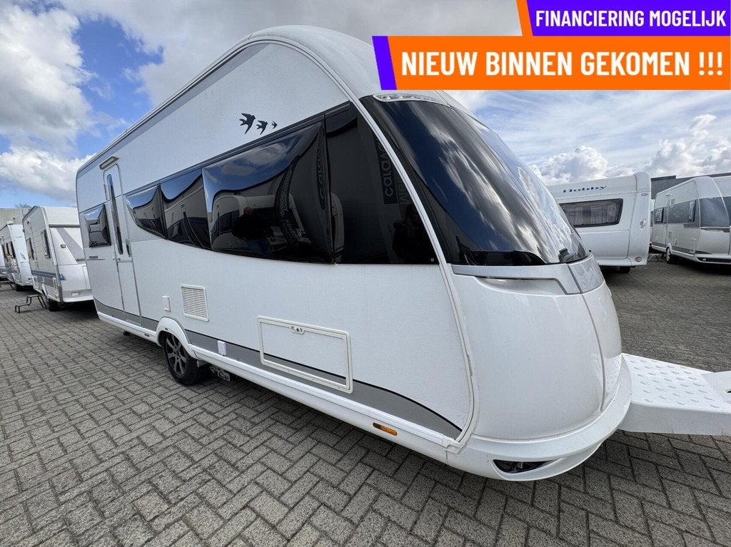 Hobby PREMIUM 495 UL ENKELE BEDDEN, RONDZIT, MOVER VOORTENT, Mover, Rondzit, Hobby, 7 tot 8 meter