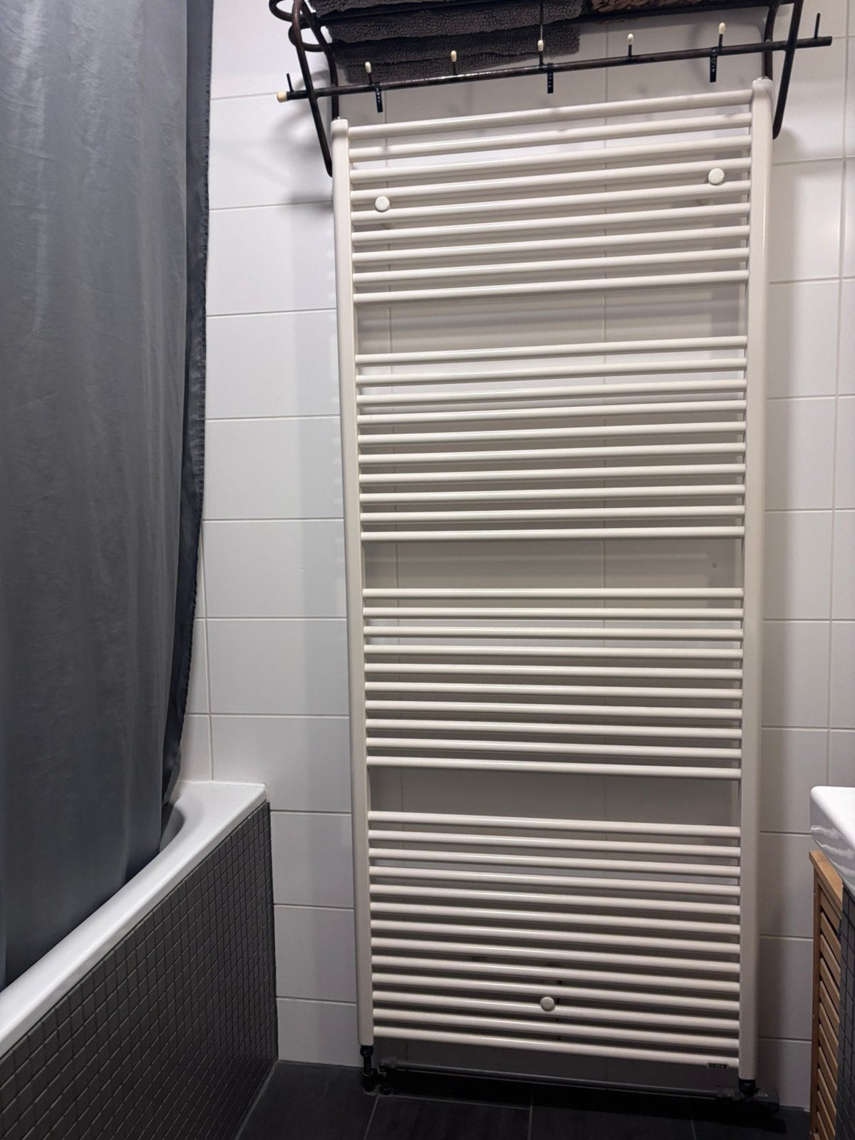 Vasco badkamer radiator 75x177. Crème kleurig., Ophalen, Gebruikt, Radiator, 60 tot 150 cm