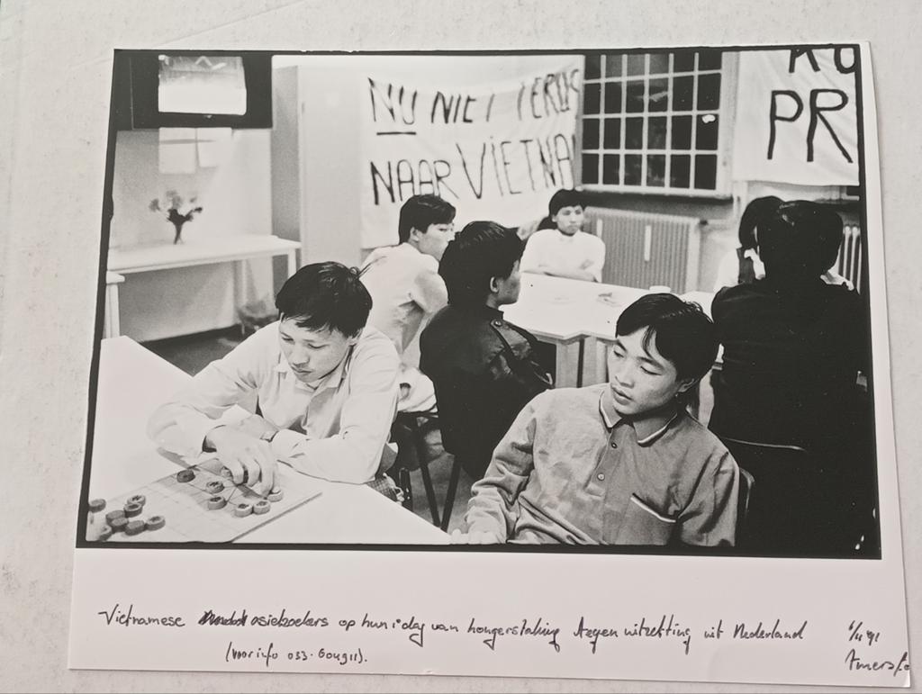 Geert van Kesteren Foto Hongerstaking asielzoekers Vietnam, Ophalen of Verzenden, 1980 tot heden, Overige onderwerpen