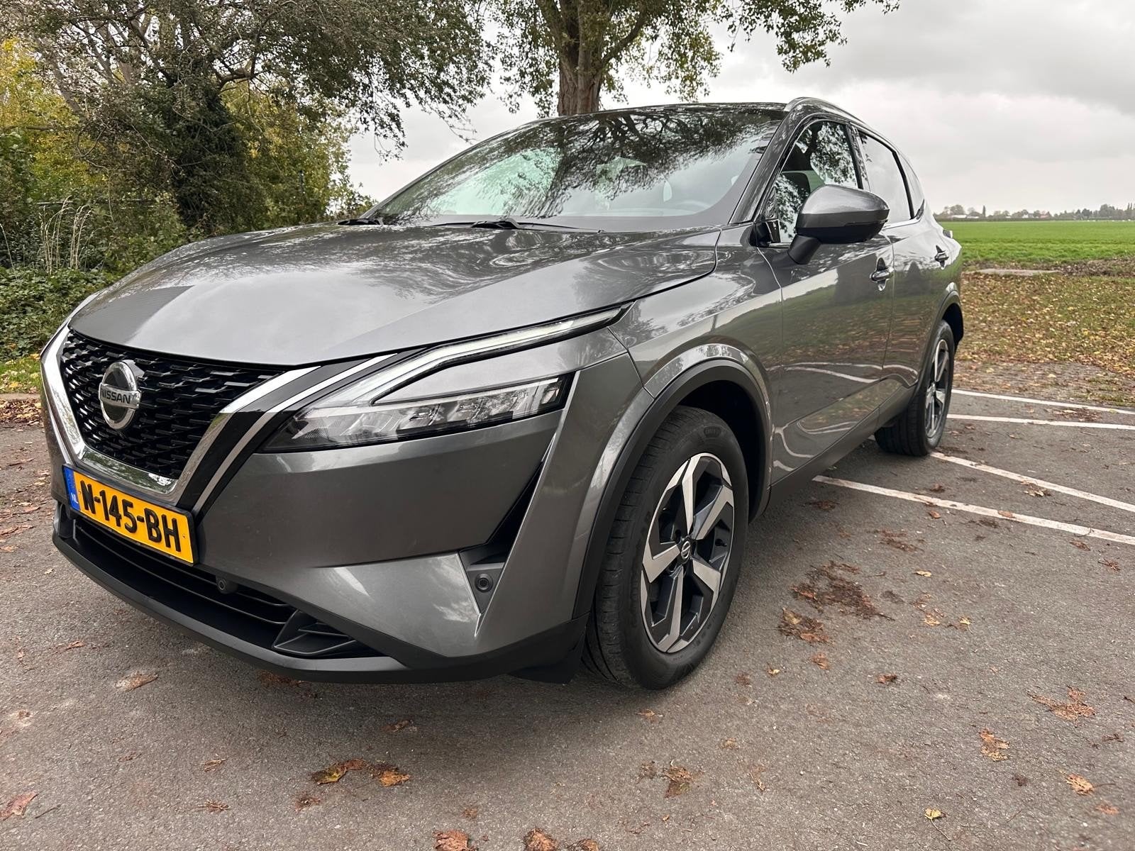 Nissan Qashqai 1.3 Mild-hybrid 158pk Xtronic 2021 Grijs, Auto's, Automaat, Stof, 1800 kg, Euro 6