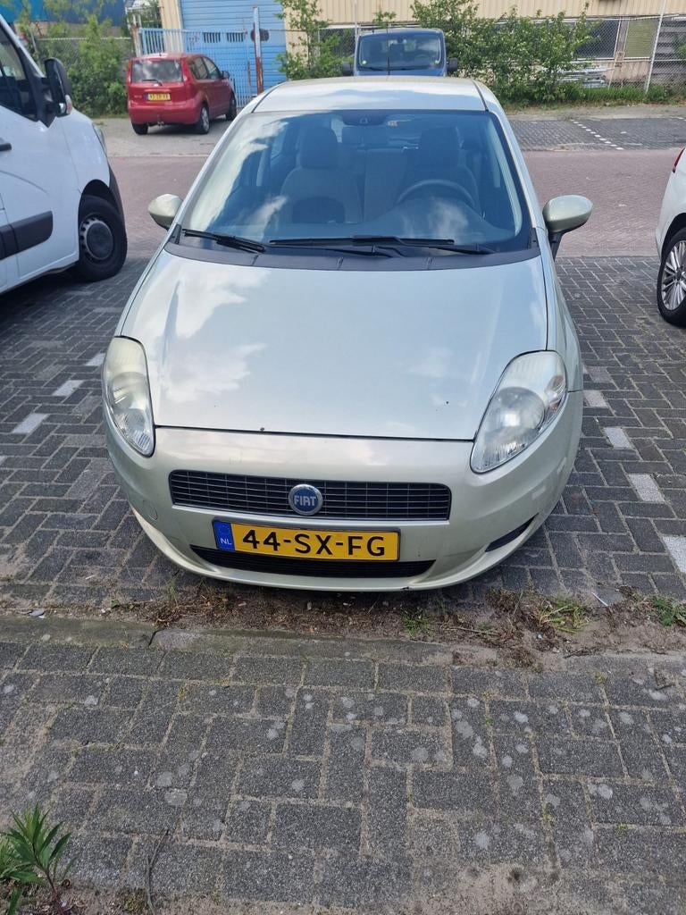 Fiat grande punto 1.2 5DR 2006, 1005 kg, 40 €/maand, 1242 cc, 4 cilinders