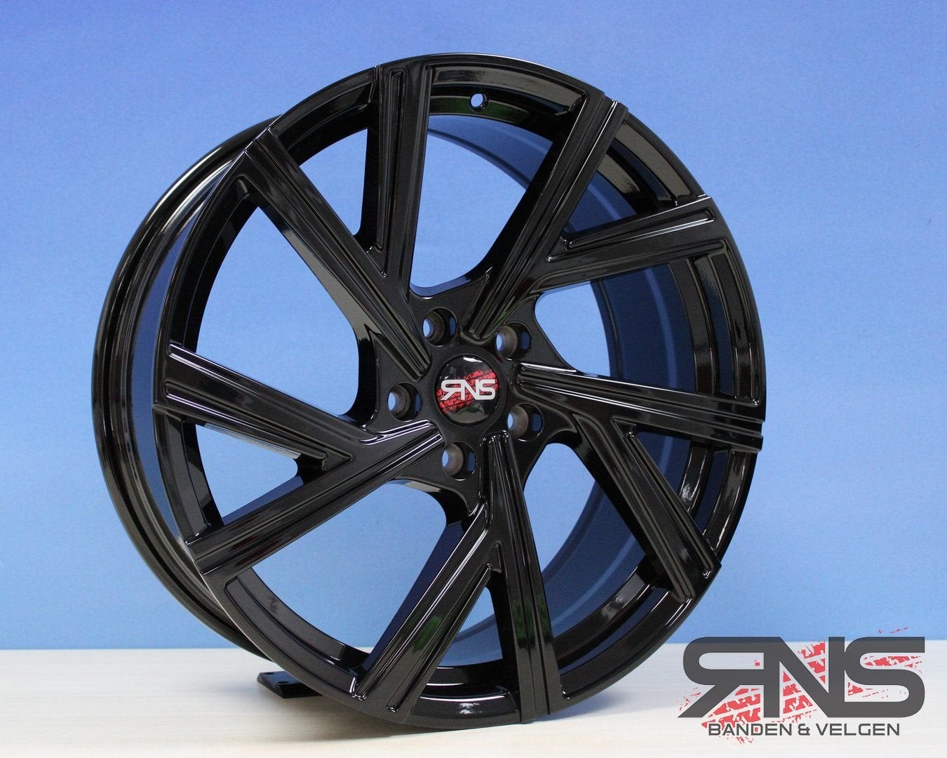 5x112 19 inch Bergamo Look Golf 5 6 7 8 Caddy Velgen Banden, 19 inch, Velg(en), -, -