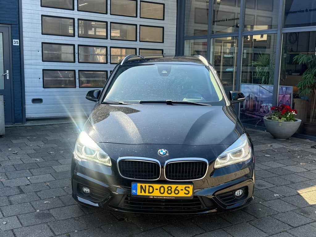 BMW 2-serie Gran Tourer 218i Centennial High Executive 7P |, Auto's, BMW, Voorwielaandrijving, 136 pk, Gebruikt, Euro 6