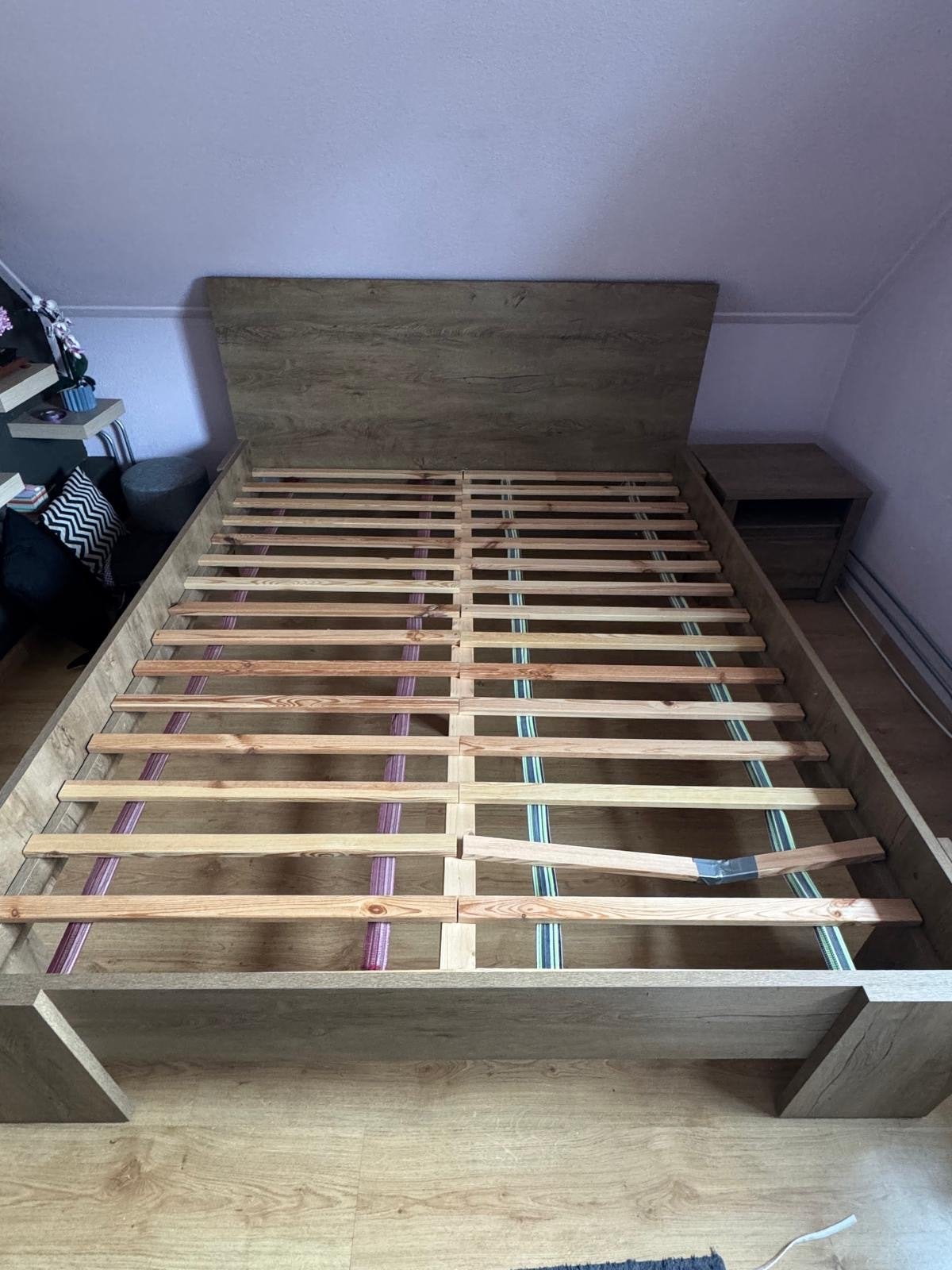 IKEA bedframe met lattenbodem en nachtkastje, Ophalen, Gebruikt, Bruin, Tweepersoons