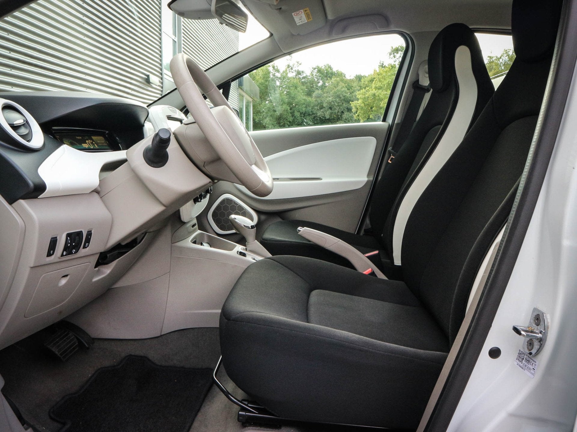 Renault ZOE R90 Life 41 kWh Clima | Cruise | Navi | Pdc | Le, Auto's, Stof, Gebruikt, Zwart, 41 kWh
