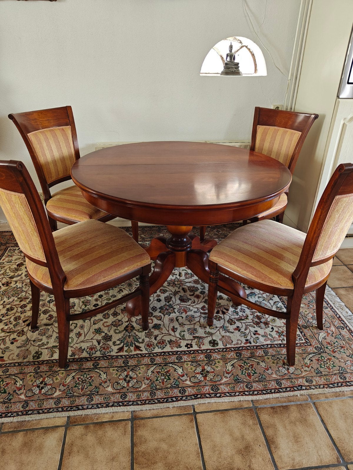 zeer mooie klassieke eethoek, ronde tafel, Huis en Inrichting, Ophalen, Zo goed als nieuw, Klassiek, antiek, 4 tot 6 stoelen