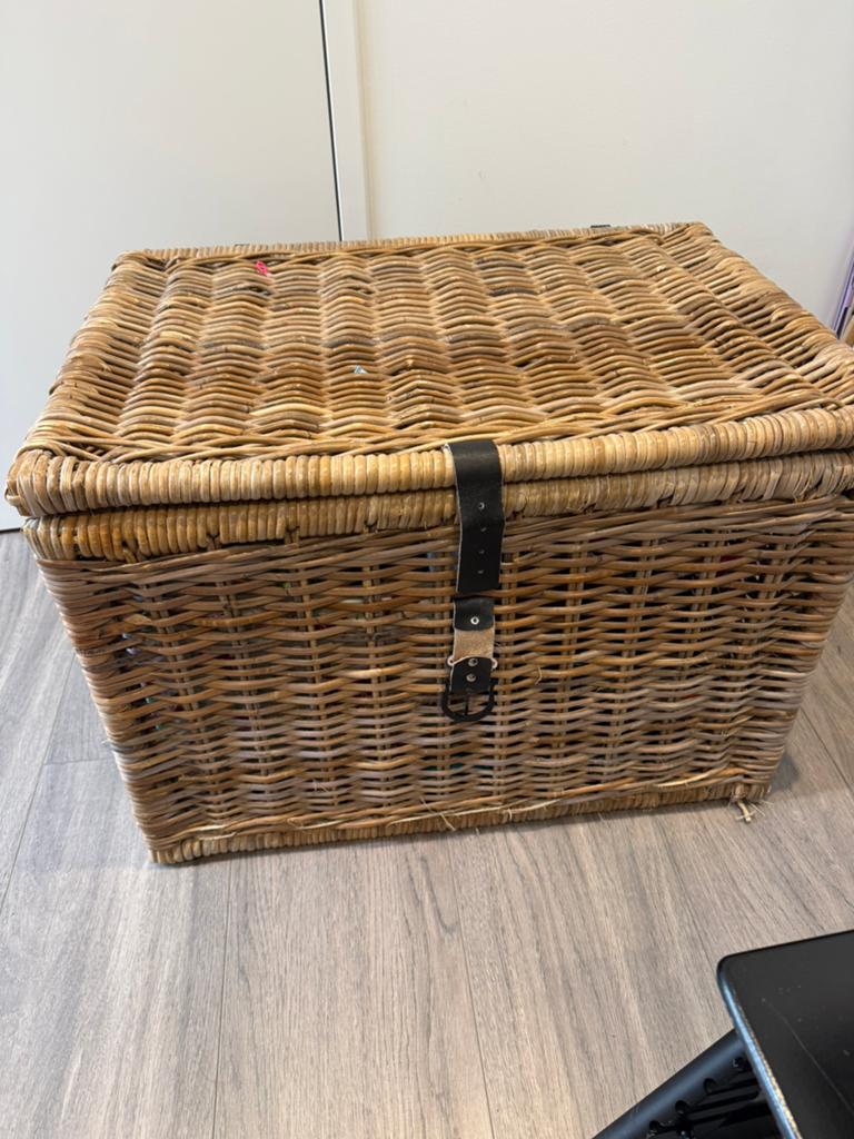 Grote rieten mand/ speelgoed mand, Huis en Inrichting, 50 tot 100 cm, Ophalen of Verzenden, Zo goed als nieuw, Minder dan 50 cm