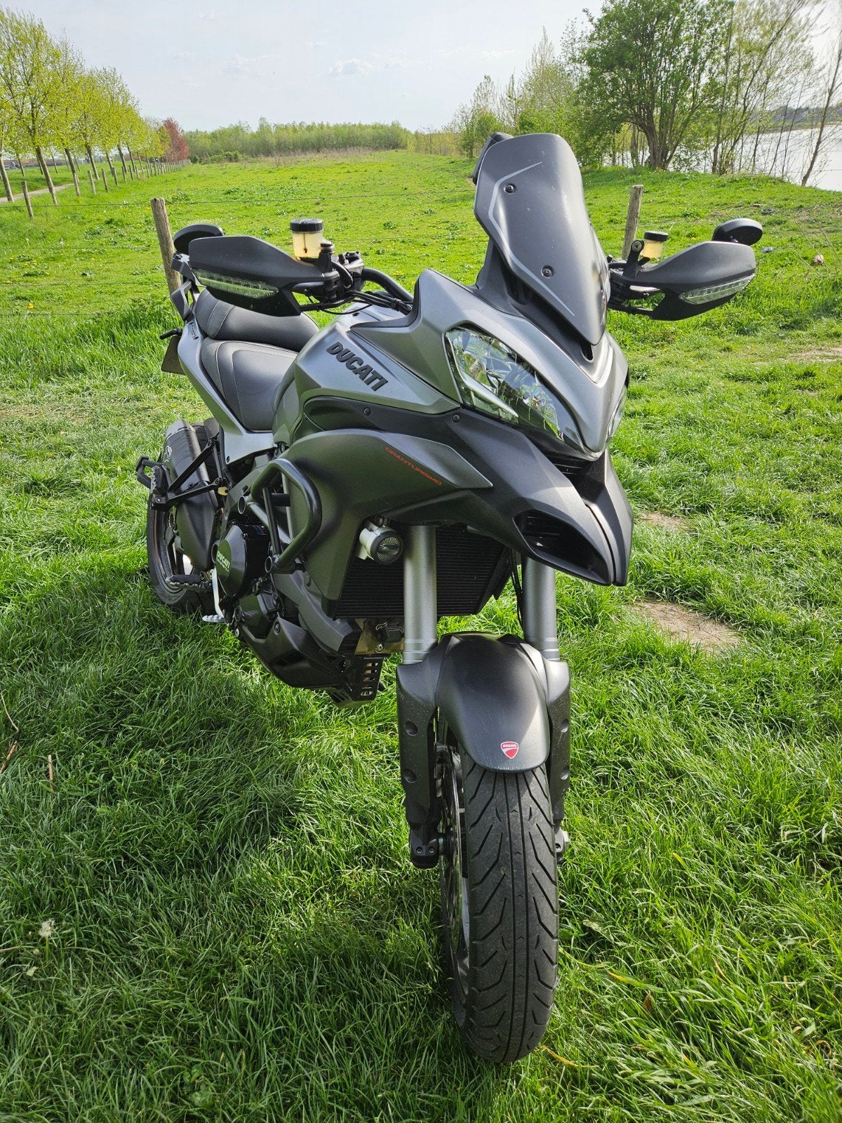Ducati Multistrada 1200s GT 2013 15700km, LED Verlichting, 2 cilinders, Motorrijbewijs A, Gebruikt