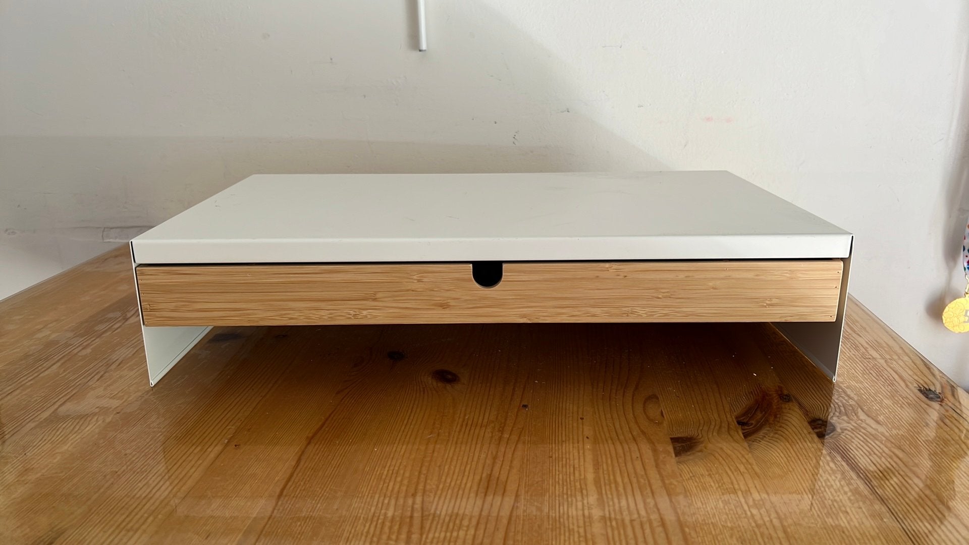 Monitorstandaard met lade, wit - Ikea, Ophalen of Verzenden, Nieuw
