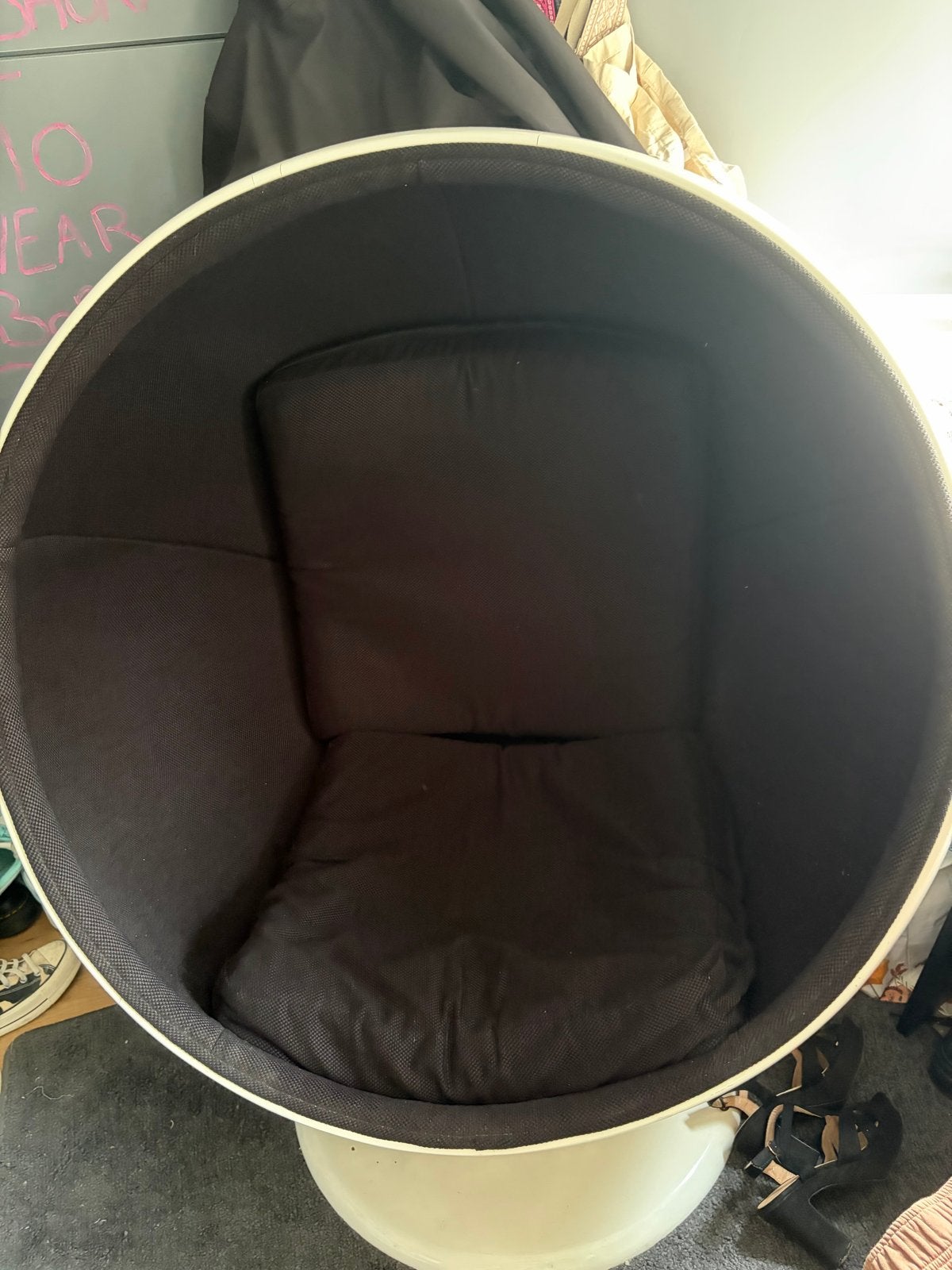 Vintage Witte Egg Chair met Zwart Interieur, Ophalen, Kunststof, Gebruikt, Wit