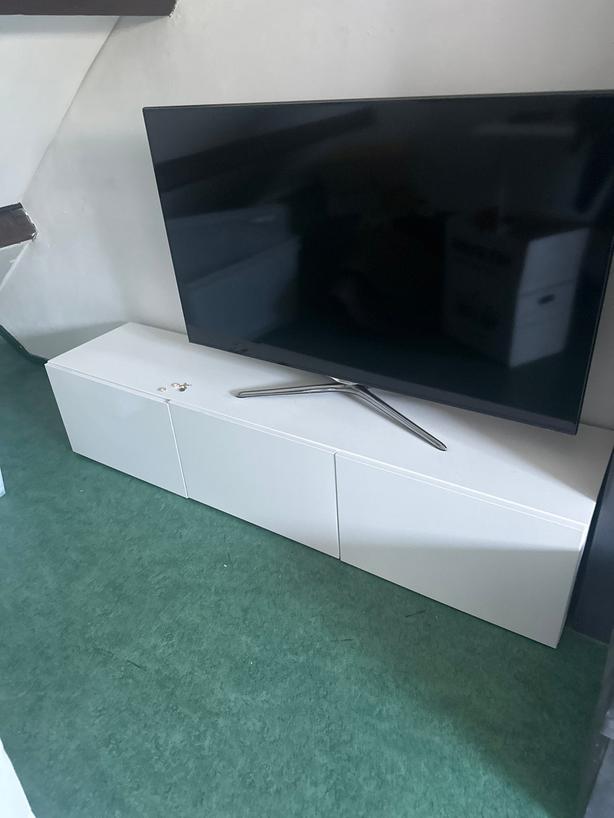 Ikea TV-kast hoogglans wit - Gratis af te halen!, Kunststof, Gebruikt, 100 tot 150 cm, Ophalen of Verzenden