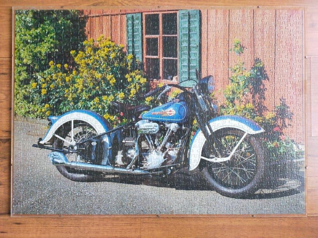 Harley davidson puzzel in lijst, Gebruikt, 50 cm, Ophalen of Verzenden, Glas
