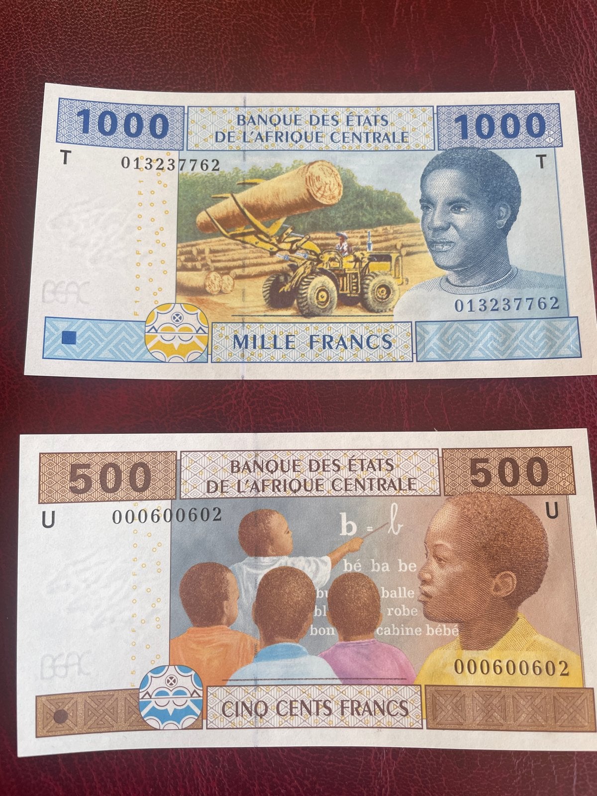 Centraal-Afrikaanse Staten 500 & 1000 Francs biljetten, Ophalen of Verzenden, Overige landen, Setje