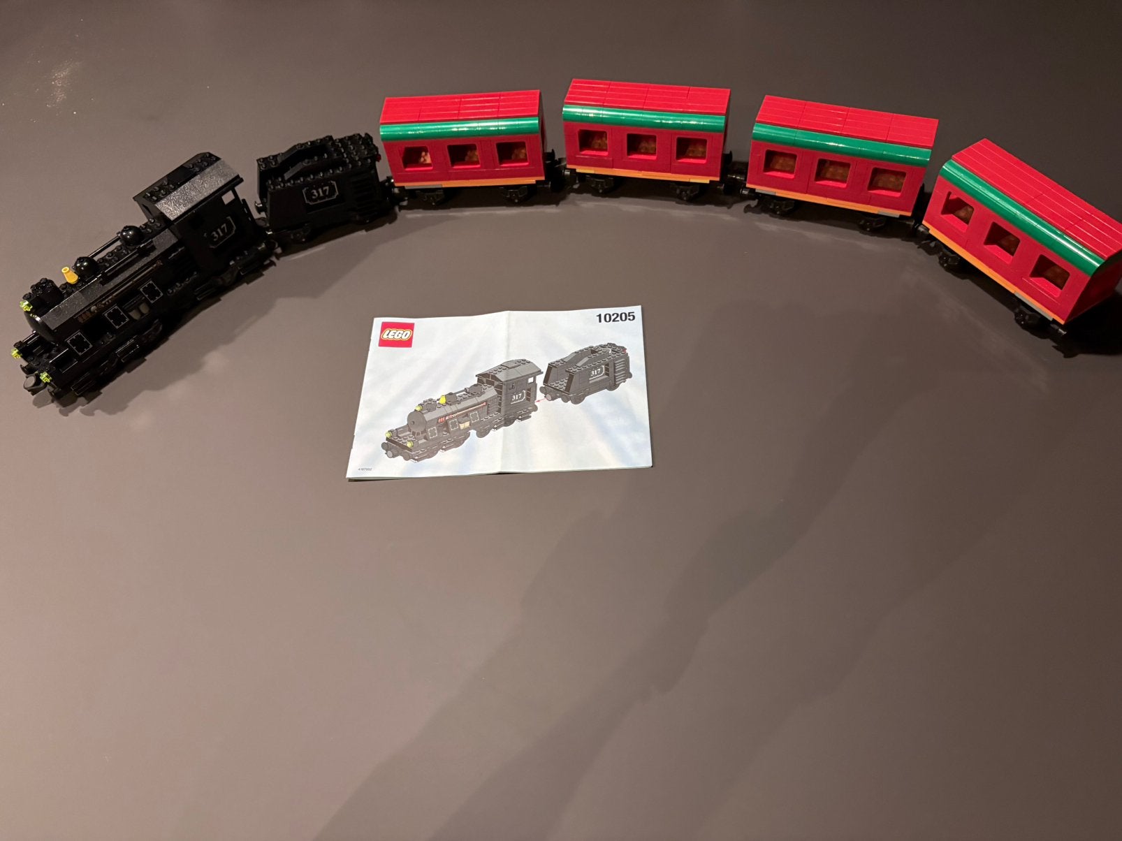 Lego 9V trein locomotief 10205 met 4 wagons (MOC), Kinderen en Baby's, Overige thema's, Lego, Inclusief instructies, Ophalen of Verzenden