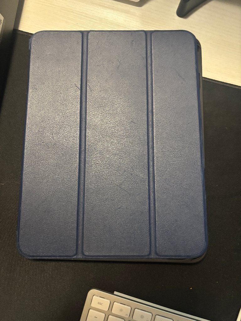 Foto 3 van Apple iPad Air 2022 10.9 inch 256 GB Wifi 5G Blauw