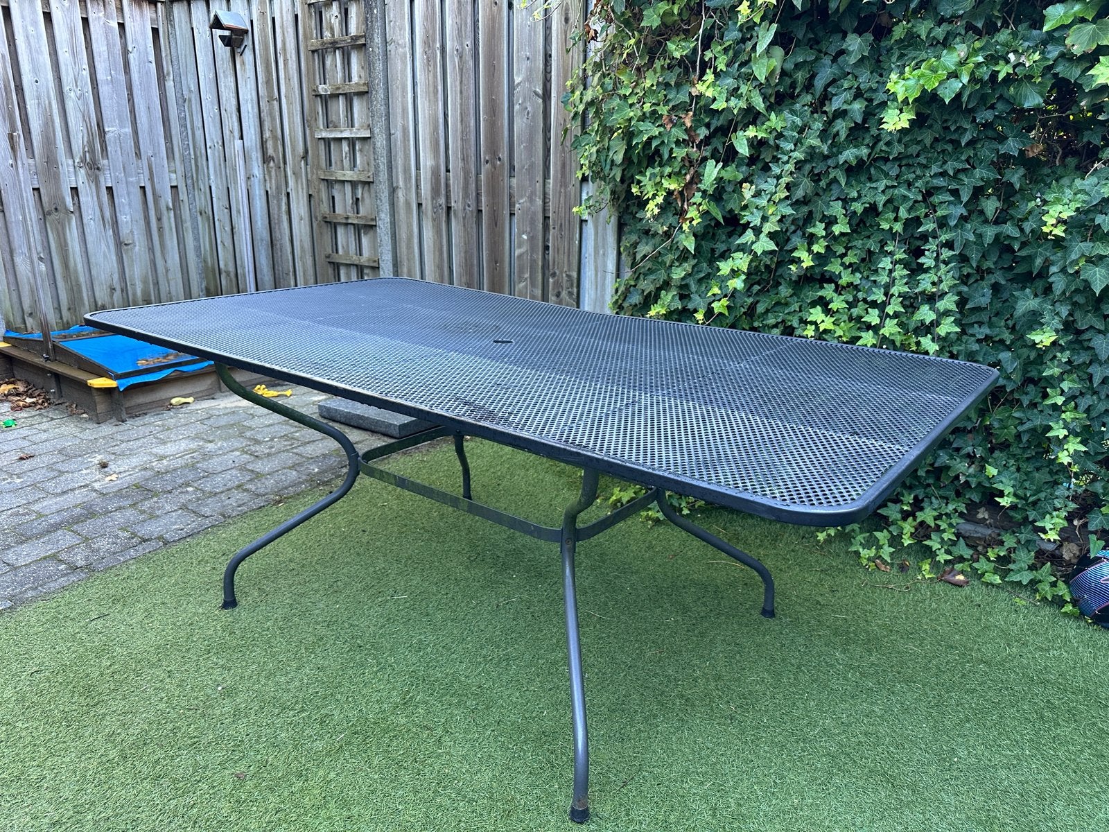 Grote metalen tuintafel - 190x105x71, Tuin en Terras, Ophalen, Gebruikt, Rechthoekig, Metaal