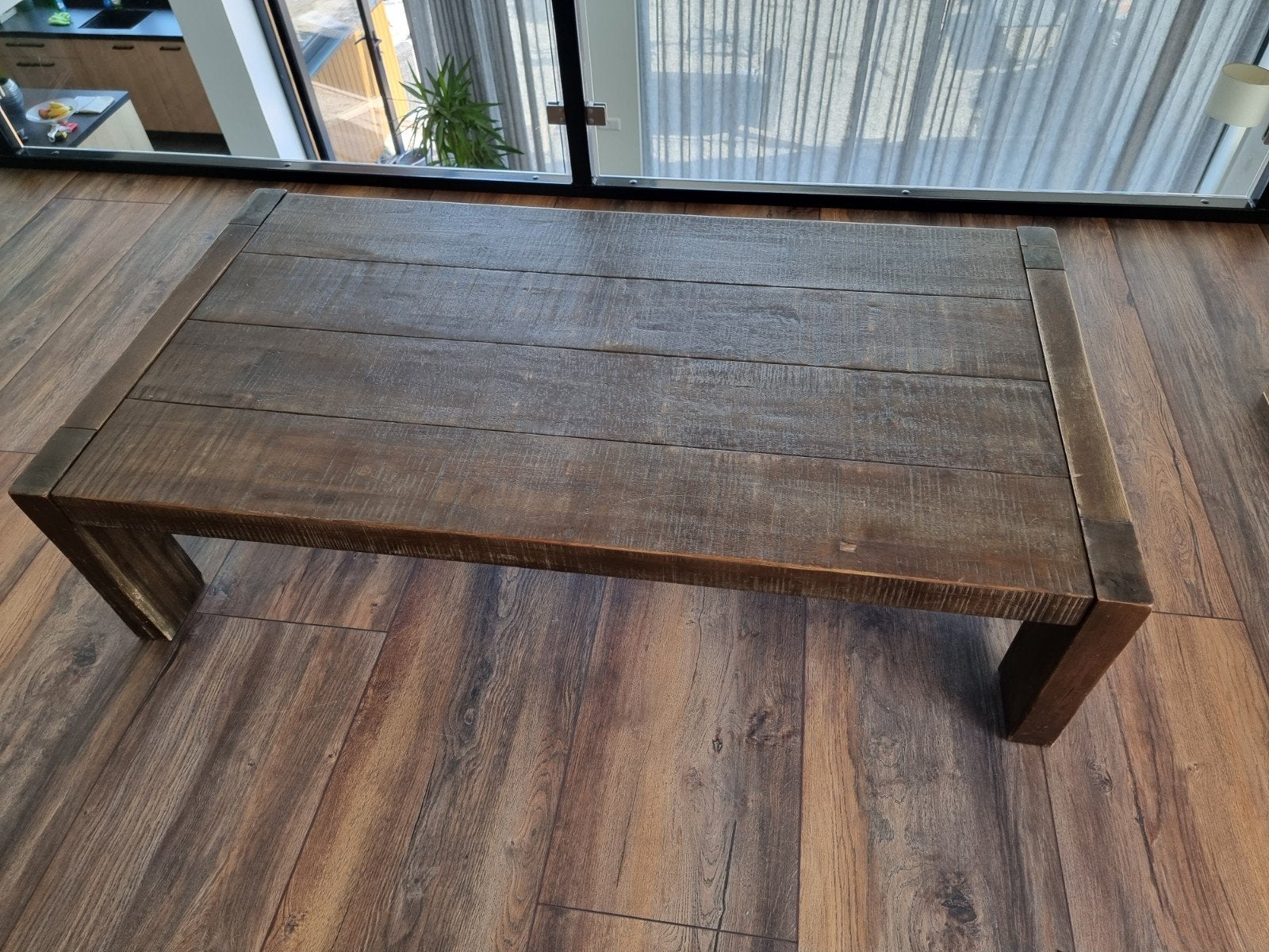 Robuuste houten salontafel - Landelijke stijl, Ophalen, Gebruikt, 100 tot 150 cm, Onbekend