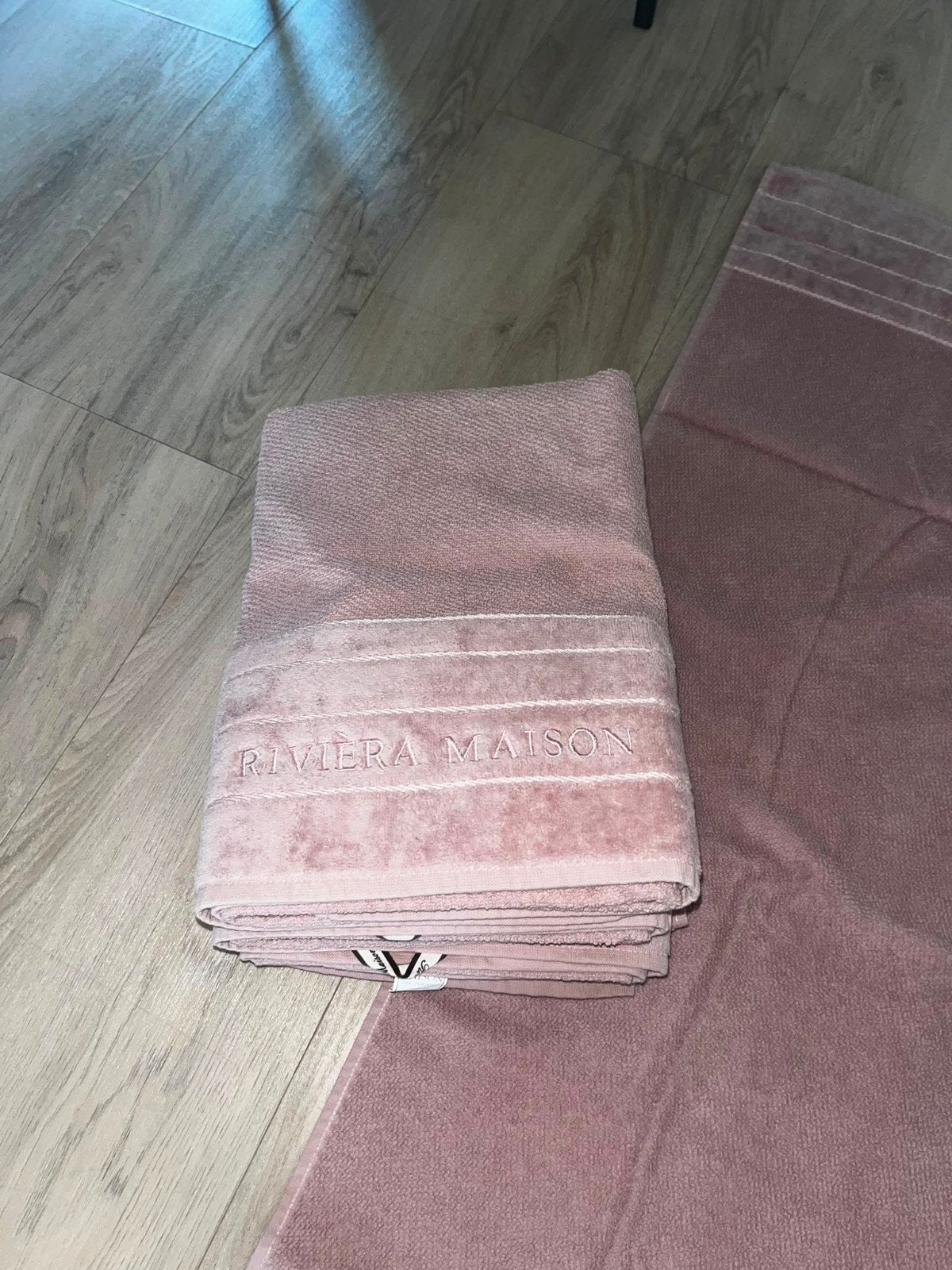 7 Rivièra Maison Handdoeken - Zo goed als nieuw, Ophalen of Verzenden, Zo goed als nieuw, Roze, Handdoek