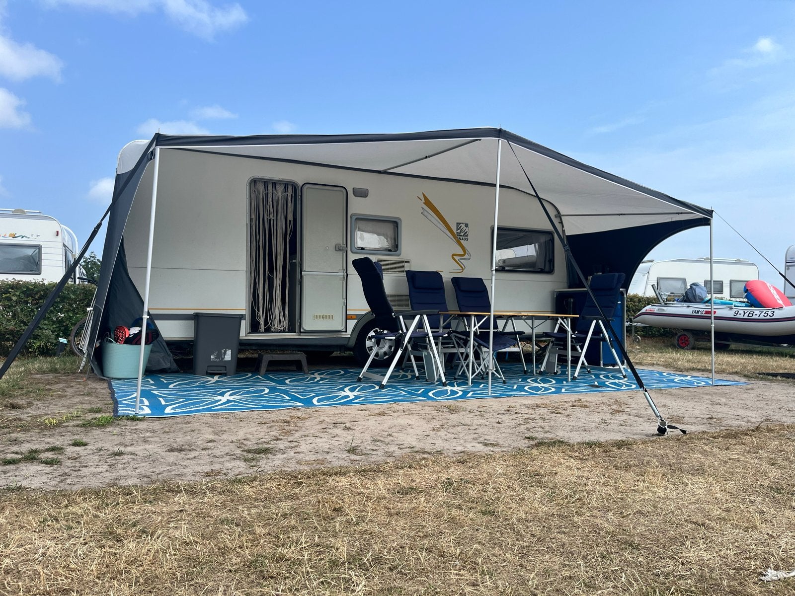 Knaus Sudwind 550 6 persoons gezinscaravan unieke indeling, Caravans en Kamperen, Caravans, Stapelbed, Treinzit, Particulier, 5 tot 6 meter