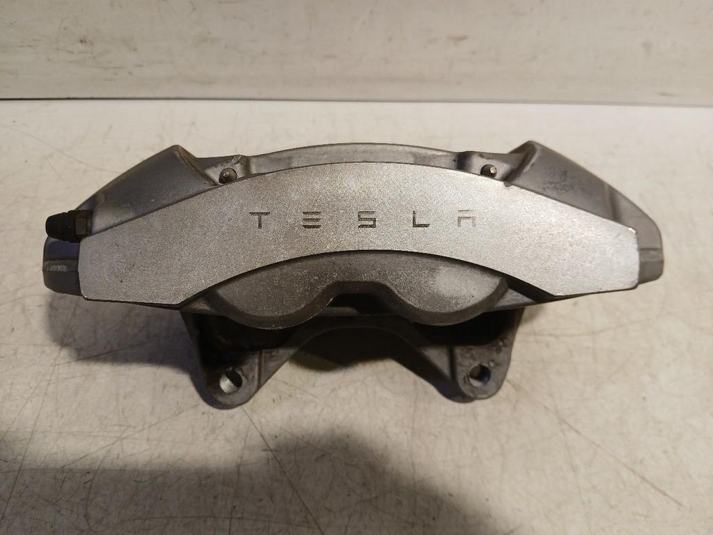 Remklauw links voor Tesla Model 3, Onderdelen@venauto.nl, Van der Ven Autorecycling B.V., Gebruikt, Ettenseweg 76, 4706 PB Roosendaal, The Netherlands