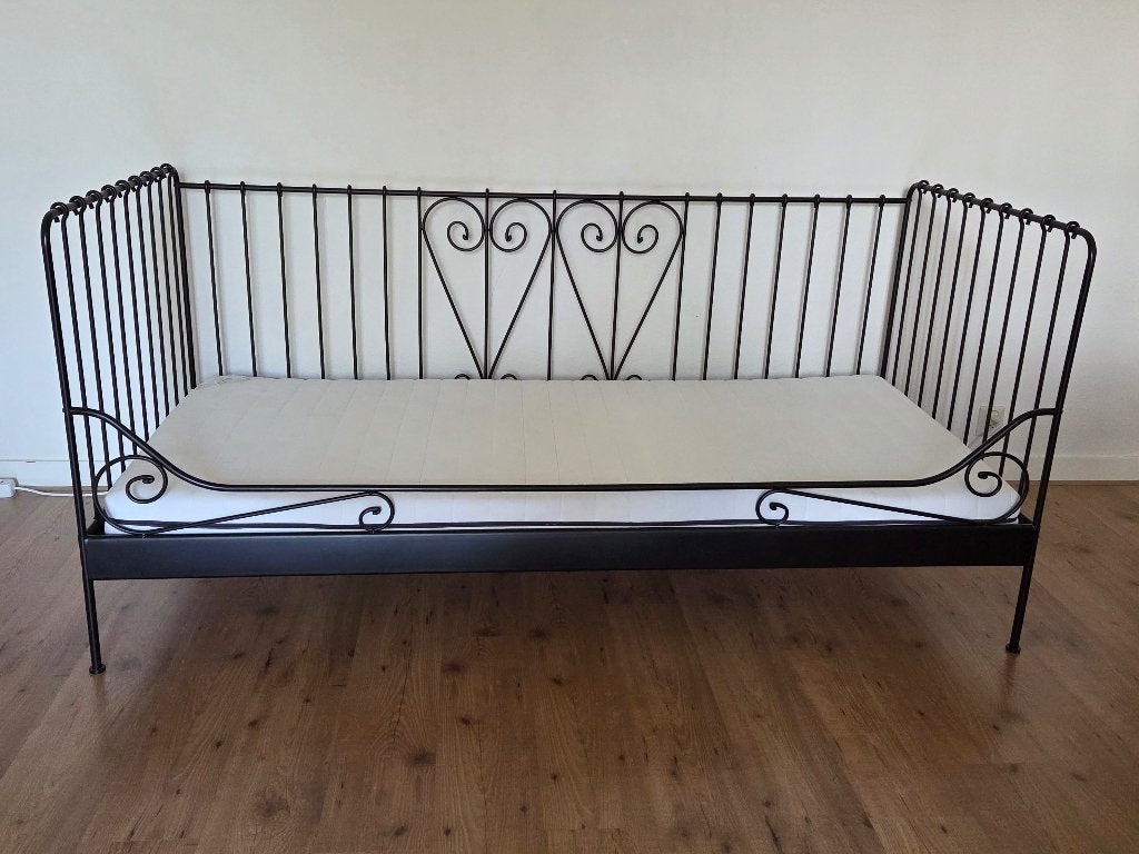 IKEA MELDAL Metalen Bedbank (90x200) + Lattenbodem & Matras, Ophalen, 90 cm, Eenpersoons, Zwart