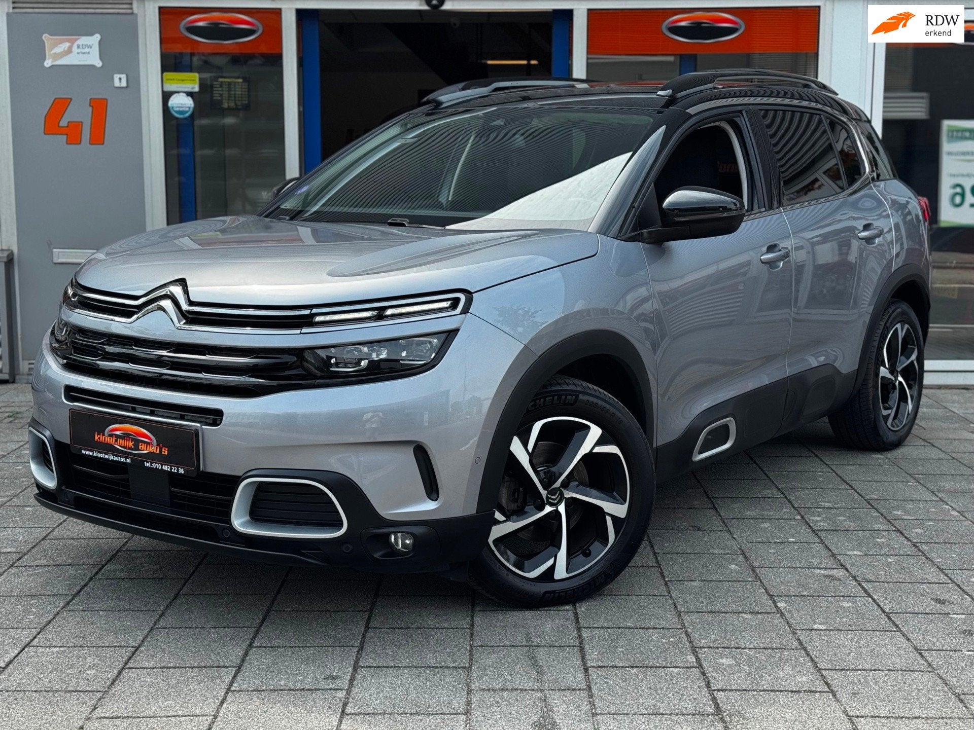 Citroen C5 Aircross 1.2T 130PK Shine Automaat Elec. Achterkl, Auto's, Dealer onderhouden, 15 km/l, Gebruikt, 1199 cc