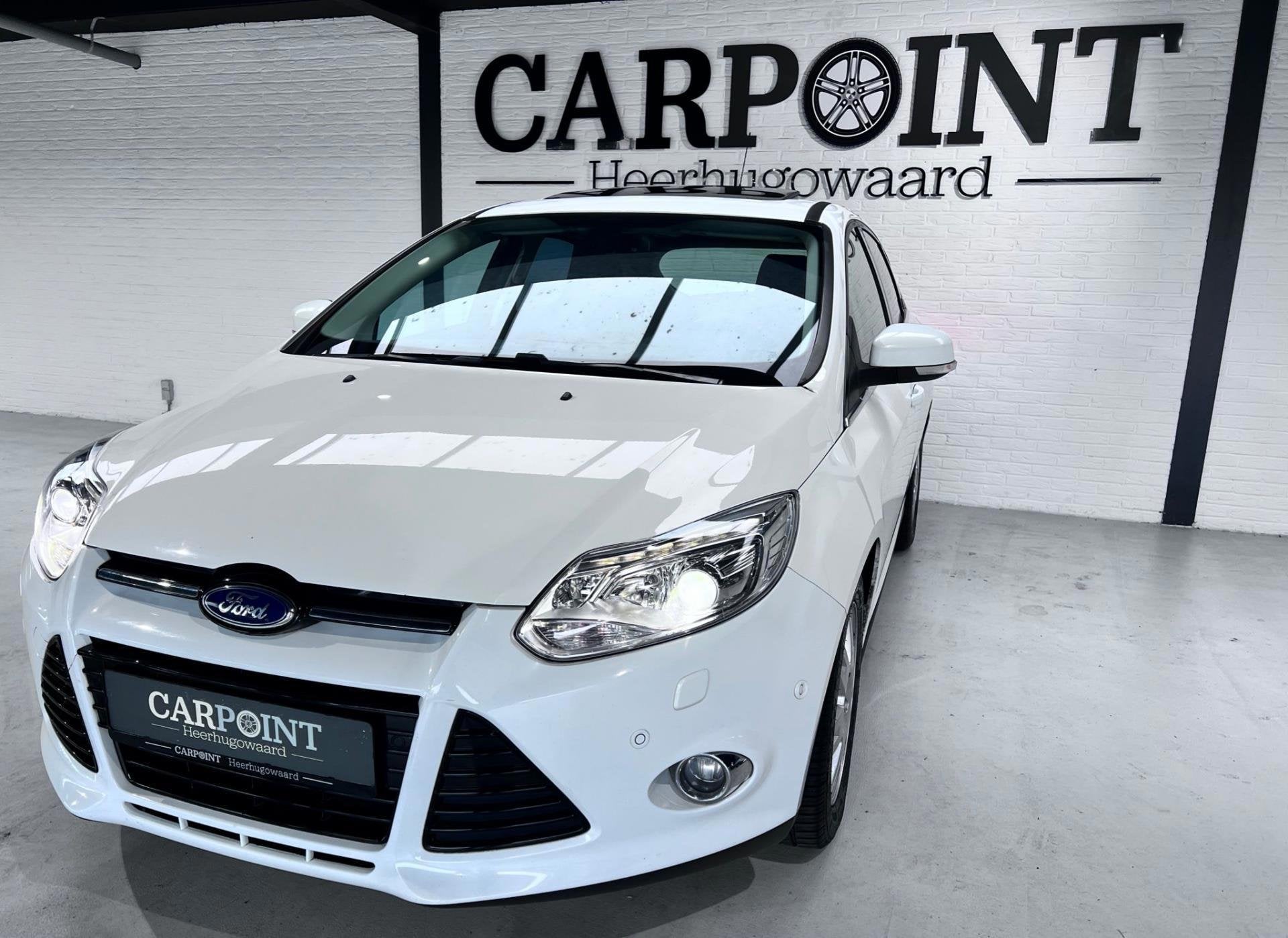 Ford Focus 1.0 EcoBoost Titanium 125PK 2013 Schuifdak Navi X, Auto's, 125 pk, Wit, Origineel Nederlands, Bedrijf