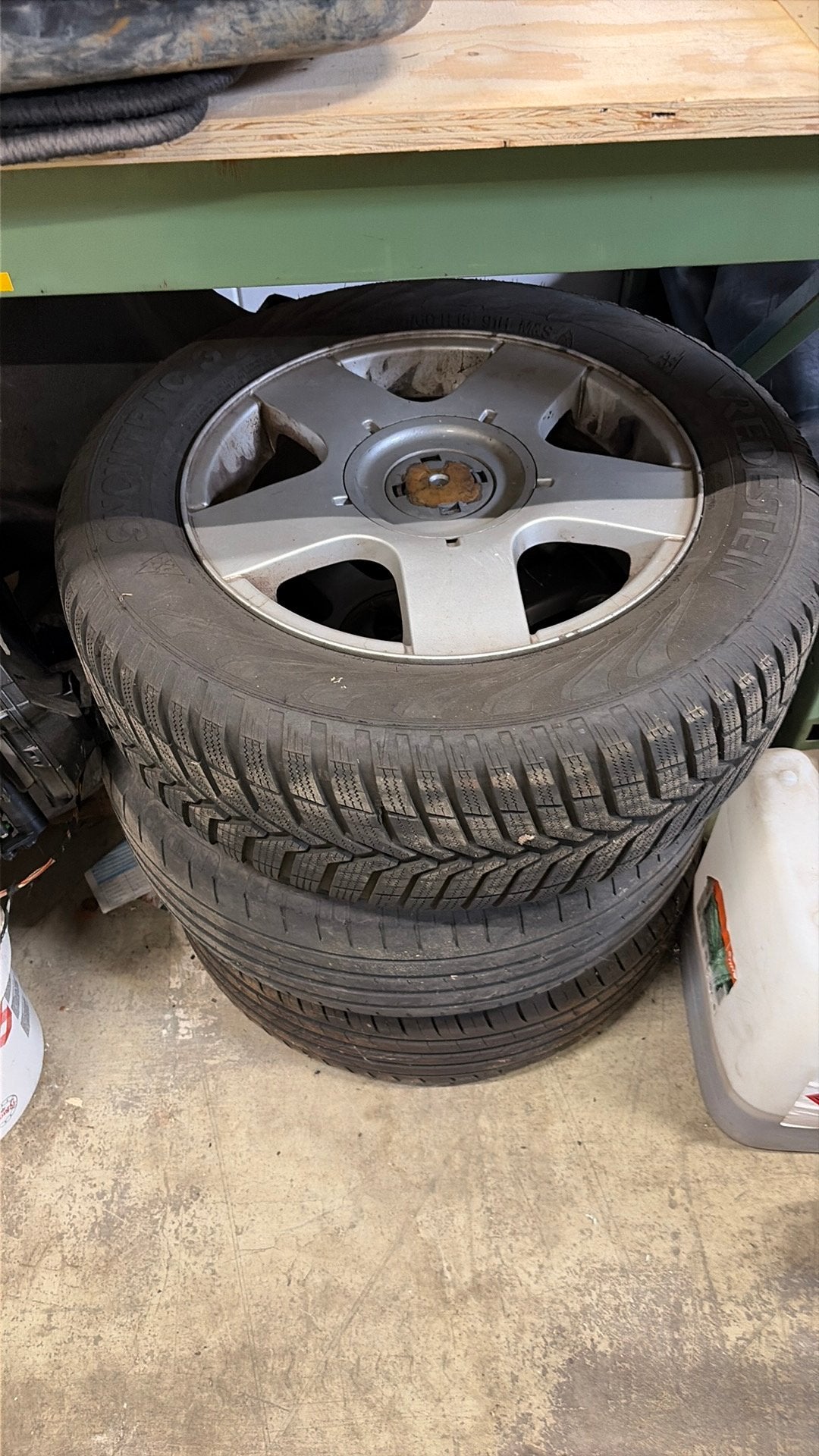 Golf 4 5x100 velgen met winterbanden, Ophalen, Zo goed als nieuw