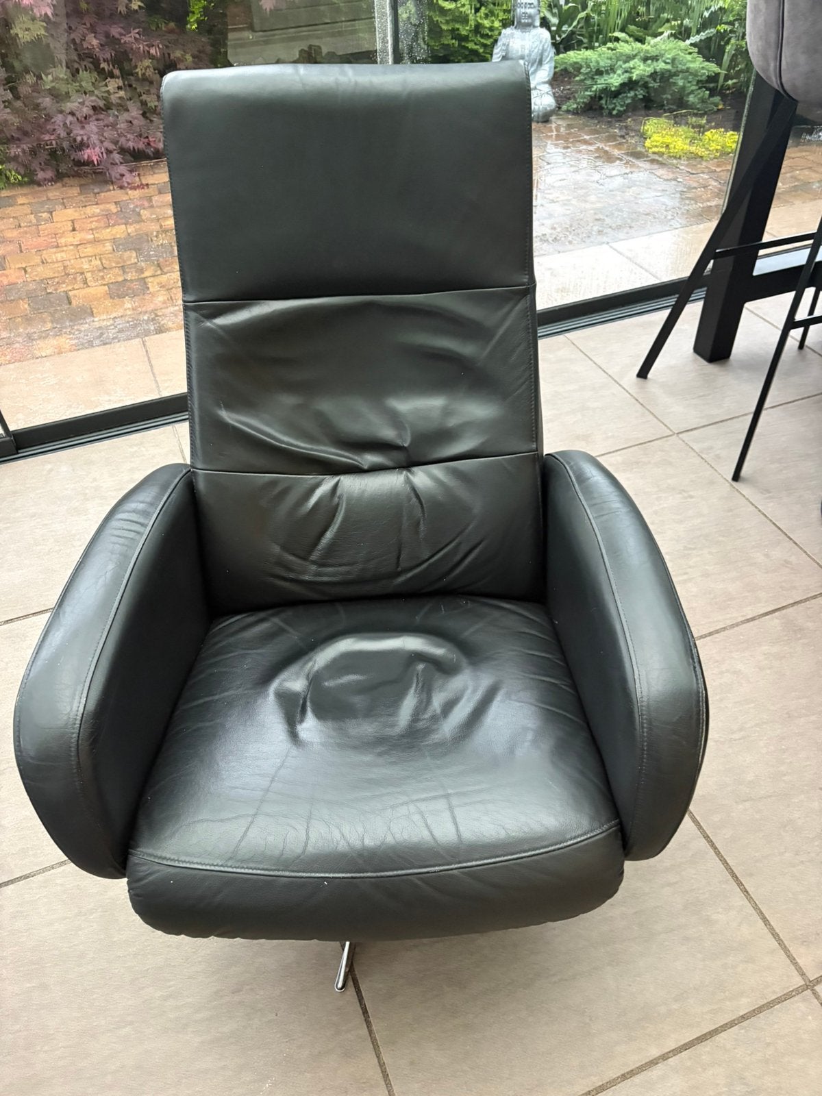 Gratis af te halen - leren stoel, Ophalen, Gebruikt, 50 tot 75 cm, Leer