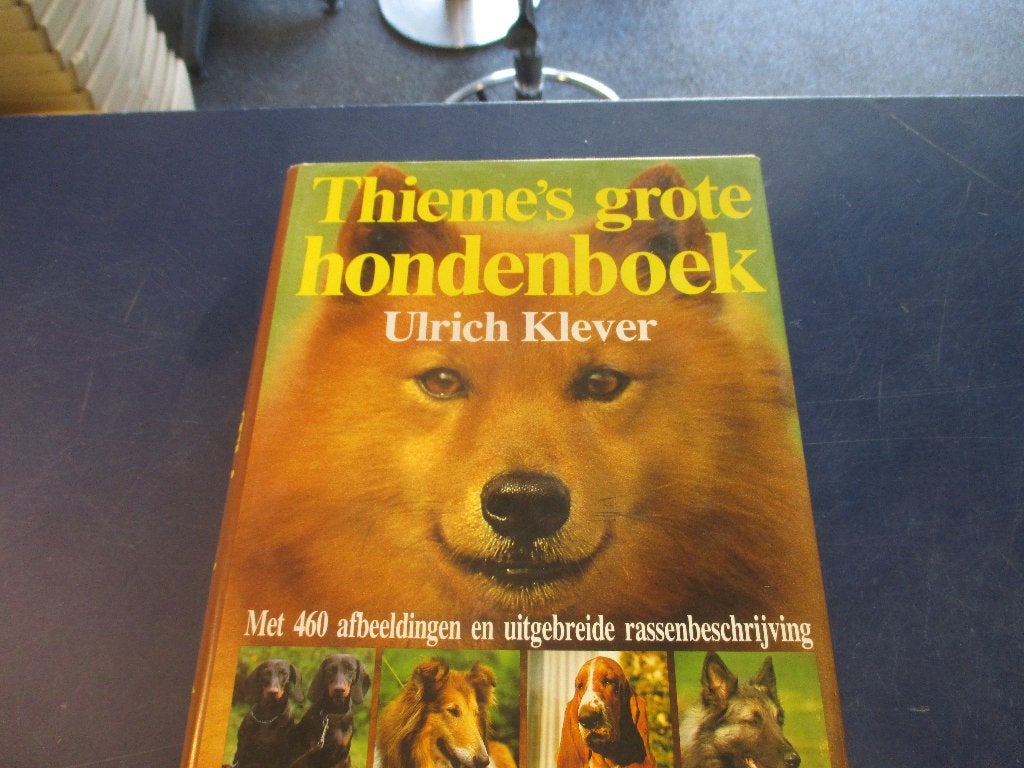 Thieme's Grote Hondenboek, Boeken, Ophalen of Verzenden, Gelezen, Honden